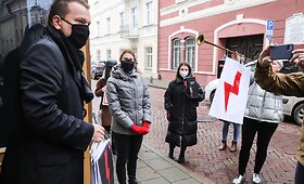A. Dudos vizitą Lietuvoje moterų teisių gynėjai pasitiko protestais