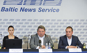 Skaidraus verslo instituto spaudos konferencijoje