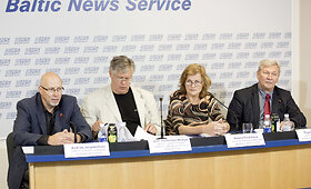 &Scaron;vietimo ir mokslo profesinių sąjungų spaudos konferencija