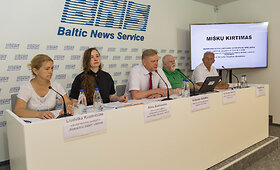 Sąjūdžio &bdquo;Už Lietuvos mi&scaron;kus&ldquo; spaudos konferencija