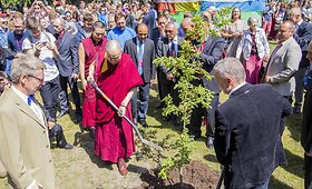 Dalai Lama lankėsi Tibeto skvere