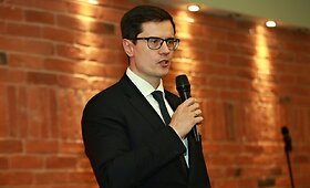 Piniginius apdovanojimus gavo ir 4-8 vietas parolimpiadoje užėmę sportininkai
