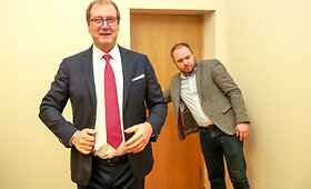 Viktoras Uspaskichas laukia balsavimo rezultatų