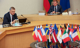 Bendras ministrų kabineto ir Pramonininkų konfederacijos posėdis