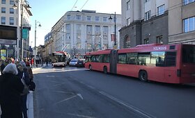 Taksi automobilio ir troleibuso avarija Vilniaus gatvėje