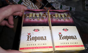 Muitininkai &bdquo;tu&scaron;čiame&ldquo; vilkike aptiko slėptuvę su cigaretėmis