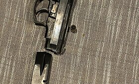 Mu&scaron;tynes sukėlusių vyrų namuose per kratą rasta narkotikų ir ginklų
