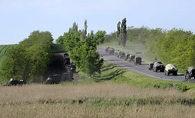 Pasienyje su Ukraina Rusijoje fiksuojamas karinės technikos ir karių be skiriamųjų ženklų judėjimas
