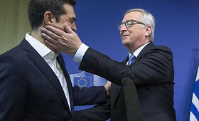 Graikijos likimas spręsis skubiai su&scaron;auktame euro zonos valstybių vir&scaron;ūnių susitikime Briuselyje