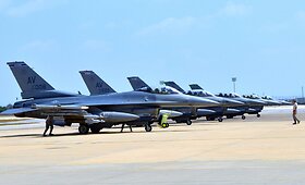 JAV dislokavo Turkijoje &scaron;e&scaron;is naikintuvus F-16