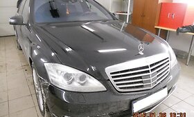 Viniaus teritorinės muitinės sulaikyti 4 automobiliai su kontrabanda slėptuvėse