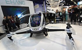 Ehang 184 &ndash; pirmasis dronas, kuriuo gali skristi žmogus