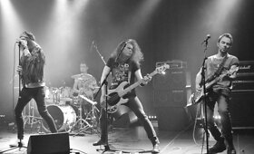 &bdquo;Guns N&lsquo;Roses&ldquo; muzika drebino Kauno publiką