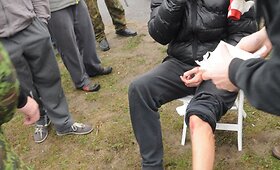 Gaižiūnų poligone partrenktas autosporto varžybų organizatorius