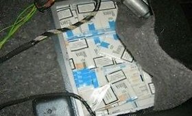 Kybartų kelio poste sulaikyta automobiliuose slėpta cigarečių kontrabanda