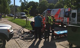 Vilniaus Savanorių prospekte partrenktas dviratininkas
