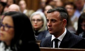 &bdquo;Palaužtas&ldquo; Pistorius teisme laukia nuosprendžio už žmogžudystę