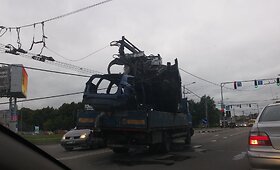 Kaune sunkvežimis nutraukė troleibusų elektros linijas