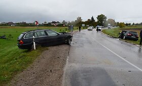 Prie Alytaus susidūrė BMW ir VW automobiliai