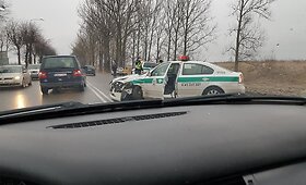 &Scaron;iauliuose į avariją pateko policijos automobilis