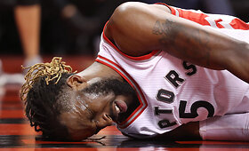 Jonas Valančiūnas nuo suolo stebėjo &bdquo;Raptors&ldquo; triumfą