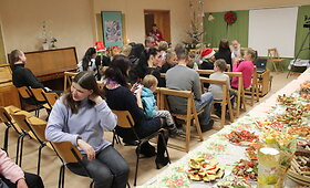 Kalėdų &scaron;ventė &Scaron;iaulių Motinos Teresės &scaron;eimų namuose