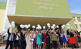 Atsinaujinusi Čeki&scaron;kės Prano Dovydaičio gimnazija