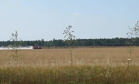Nuimant derlių Pakruojo rajone kilo gaisras