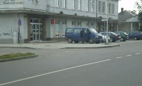 Uniformuotas Kai&scaron;iadorių ugniagesių vir&scaron;ininkas užfiksuotas įrenginėjantis sporto klubą
