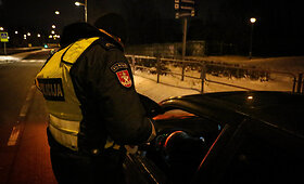 Vilniuje policijos pareigūnai keičia blaivumo patikrinimo vietas