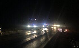 &Scaron;alia Varėnos slidžiame kelyje apvirto mikroautobusas