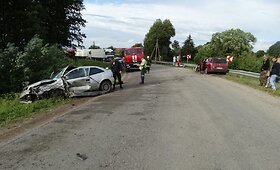 Alytaus rajone &bdquo;Opel&ldquo; ir &bdquo;Renault&ldquo; susidūrė kaktomu&scaron;a