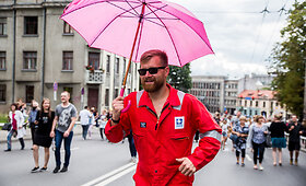 Kopimas į Parodos kalną &bdquo;Fluxus&ldquo; būdu