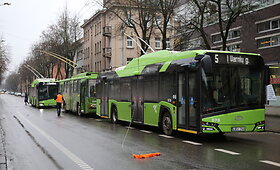 Kęstučio gatvėje troleibusų elektros linijos gedimas