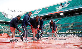 Lietingos &bdquo;Roland Garros&ldquo; dienos akimirkos