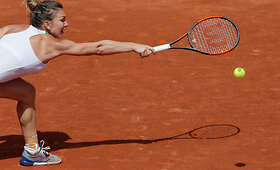 Per ta&scaron;ką nuo nesėkmės buvusi Simona Halep žengė į &bdquo;French Open&ldquo; pusfinalį