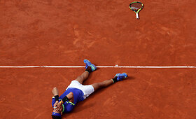 &bdquo;La Decima&ldquo;: Rafaelis Nadalis i&scaron;kovojo de&scaron;imtą &bdquo;Roland Garros&ldquo; titulą