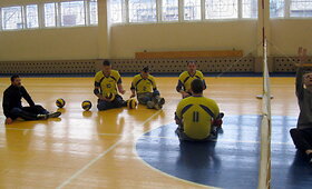 &Scaron;iauliuose vyko tinklinio sėdint I turo čempionatas