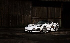 Maskuojančia plėvele papuo&scaron;tas &bdquo;Chevrolet Corvette&ldquo; (&bdquo;Re-Styling.lt&ldquo;)