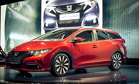 &bdquo;Honda Civic&ldquo; universalo pasaulinė premjera Frankfurte