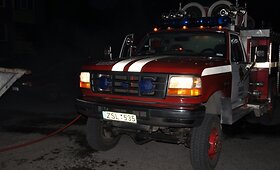 Užsidegęs konteineris vos netapo keturių automobilių gaisro priežastimi 