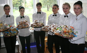 &Scaron;iaulių profesinio rengimo centras dovanojo 777 pyragėlius