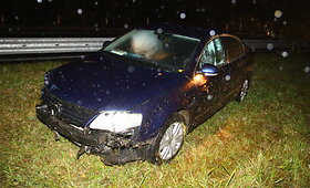 Kelyje Panevėžys-Vilnius į atitvarus rėžėsi &bdquo;Volkswagen&ldquo;