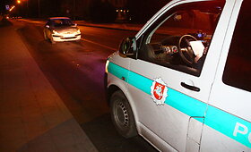 Panevėžyje žmonės sulaikė girtą &bdquo;Peugeot&ldquo; vairuotoją