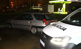 Panevėžyje nuo policijos spruko &bdquo;Peugeot&ldquo; vairuotojas