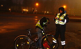 Panevėžio kelių policijos pareigūnai drausmino dviratininkus