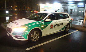 Panevėžyje lengvai apsvaigęs &bdquo;Volkswagen&ldquo; vairuotojas sukėlė avariją