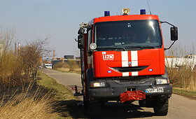 Panevėžyje liepsnojo pernyk&scaron;tė žolė