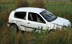 Panevėžio rajone rastas nuo kelio nuvažiavęs &bdquo;Renault&ldquo;
