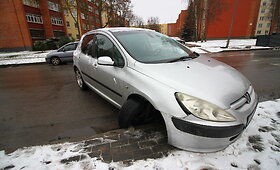 Panevėžyje neblaivi &bdquo;Peugeot&ldquo; vairuotoja kliudė &bdquo;Audi&ldquo;